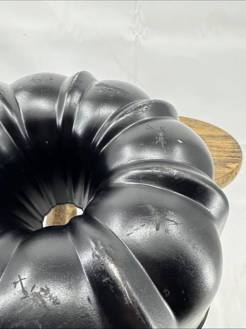 NordicWare Classic 12 Cup Black Nonstick Bundt Cake Pan